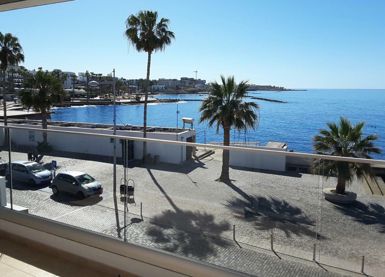 Lighthouse By The Sea Lovely 2Bdr Apartment Paphos 外观 照片