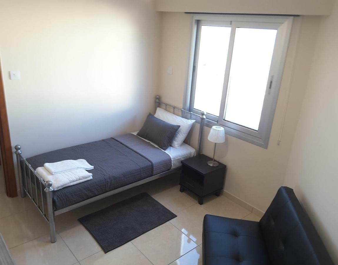 Lighthouse By The Sea Lovely 2Bdr Apartment Paphos 外观 照片