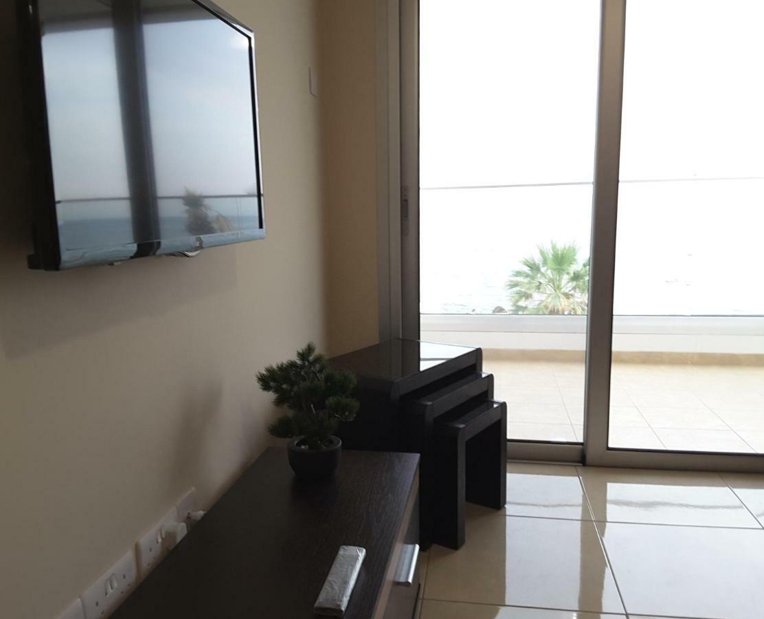 Lighthouse By The Sea Lovely 2Bdr Apartment Paphos 外观 照片