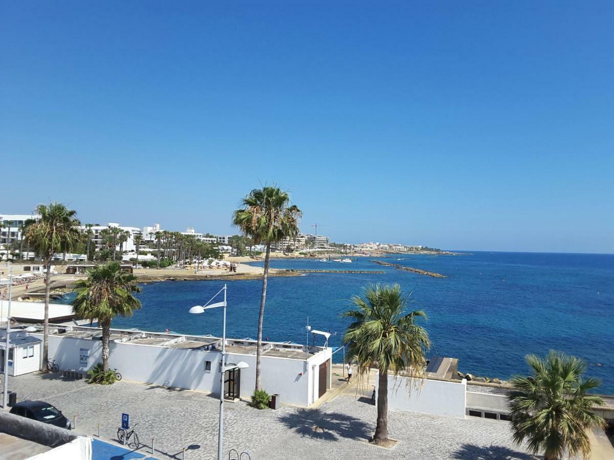 Lighthouse By The Sea Lovely 2Bdr Apartment Paphos 外观 照片